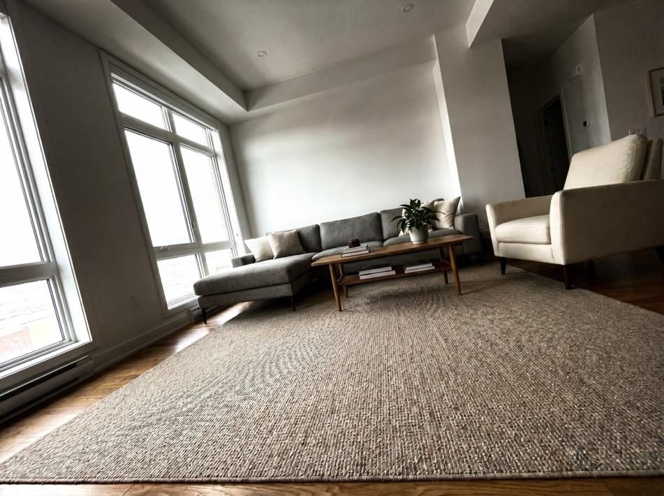 Tilted room, leaning walls
